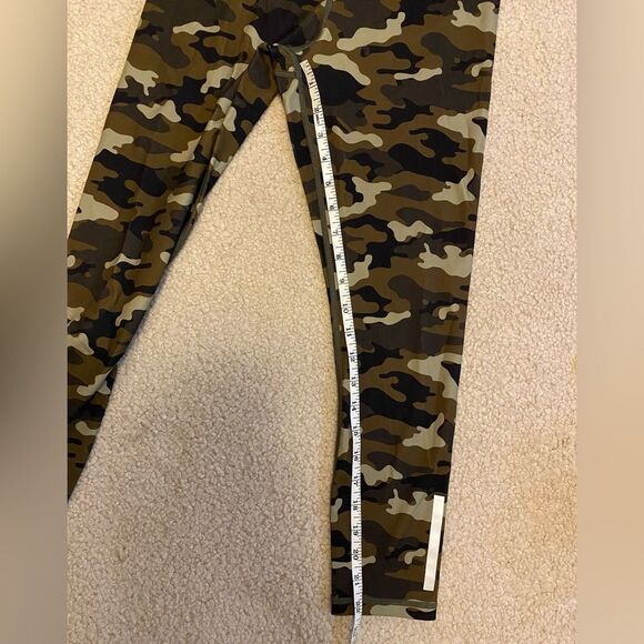 ZYIA Light Green Camo Reflective Soft N Snug Legging Mid Rise 7/8 24” Small - Picture 7 of 16